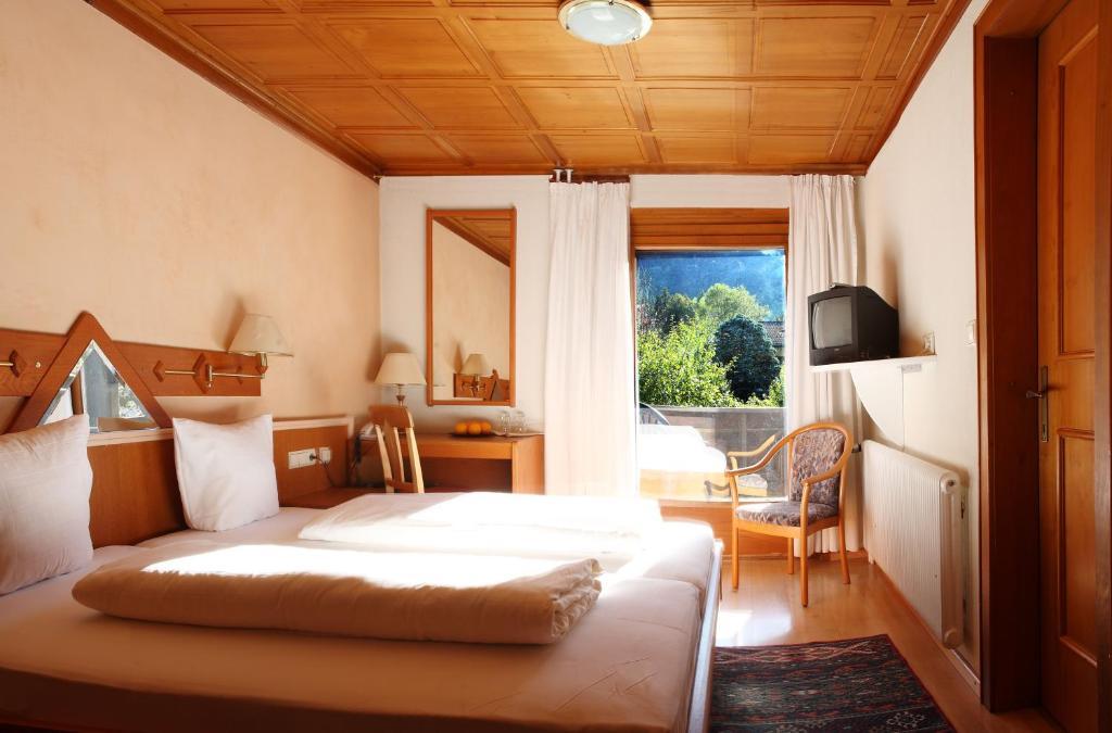 Hotel Auhof Schruns Room photo